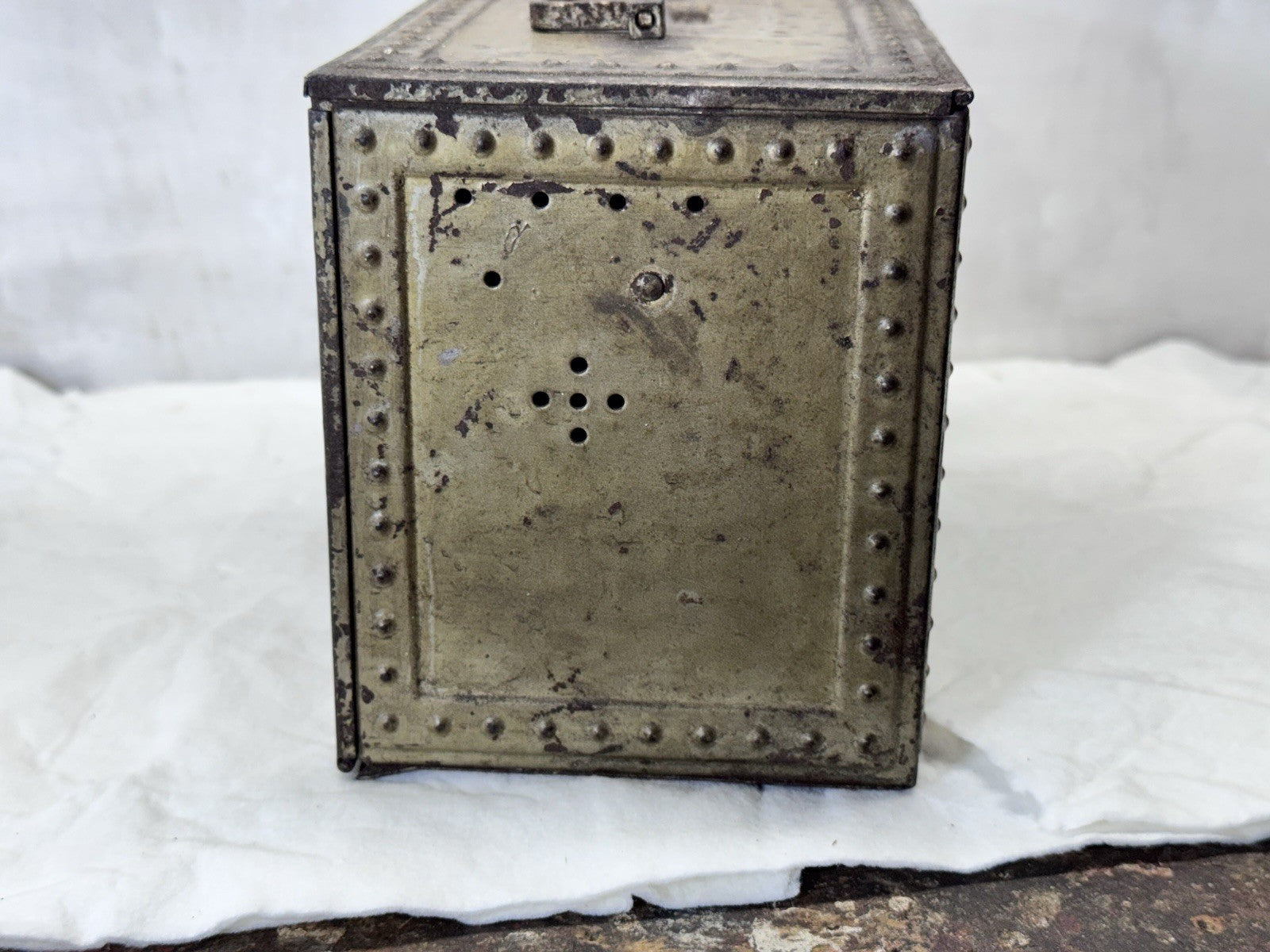 Sunbeam Iron Carrier Metal Box #S-1963