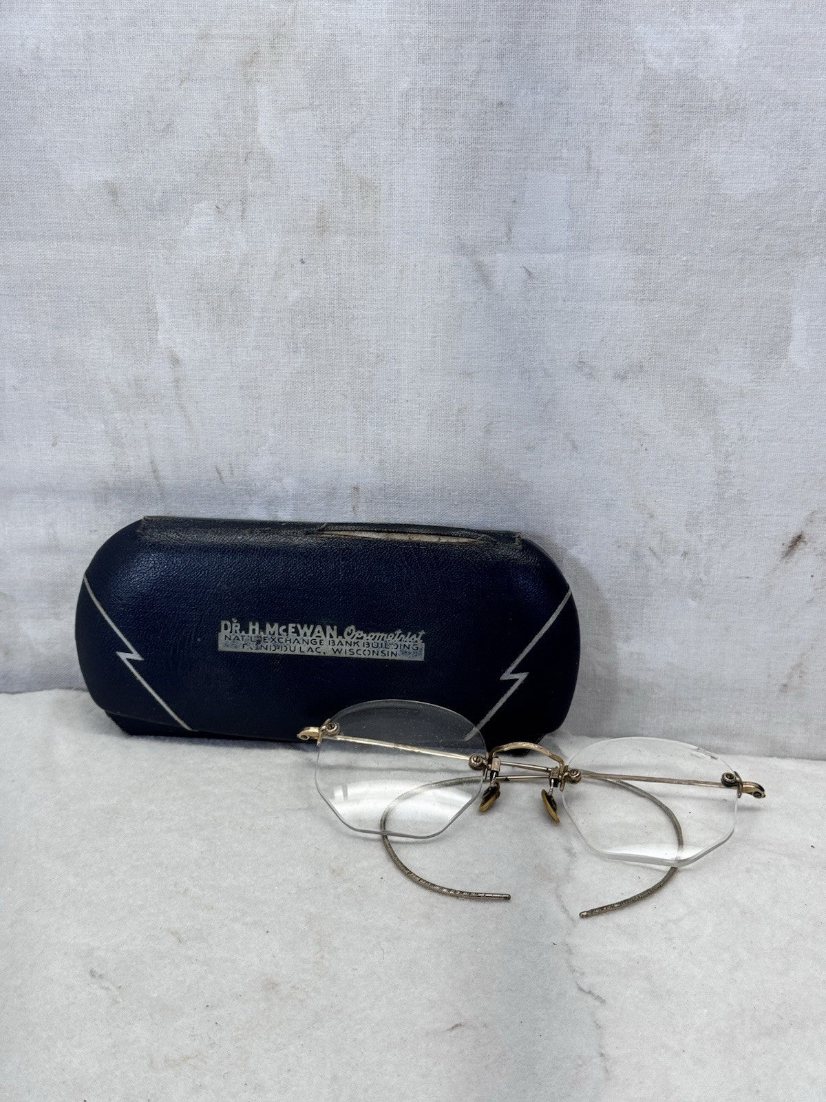 McEWAN Optometrist Fond Du Lac Wisconsin Glasses And Case Vintage