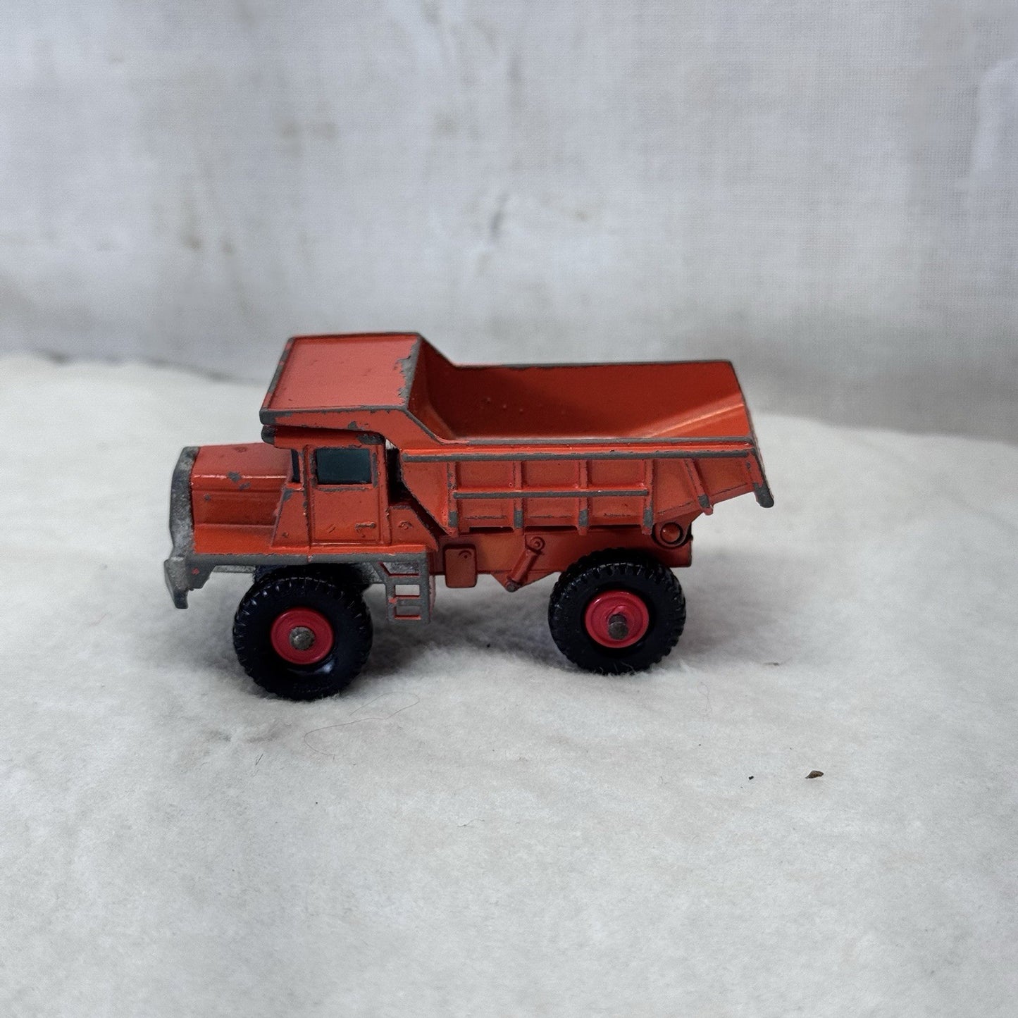 Matchbox Lesney No. 28 Mack Dump Truck Vintage Toy