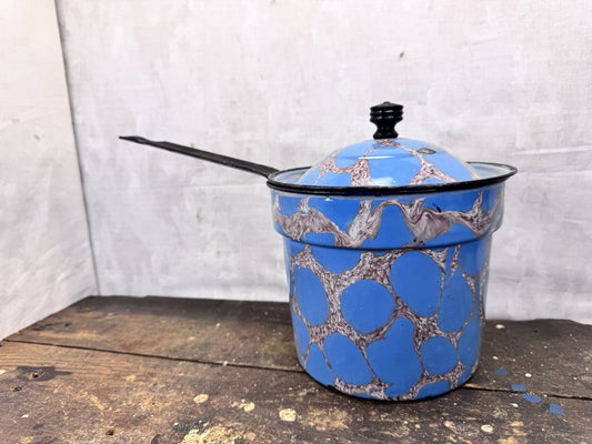 Rare Chicken Wire Enamel Pan #1012