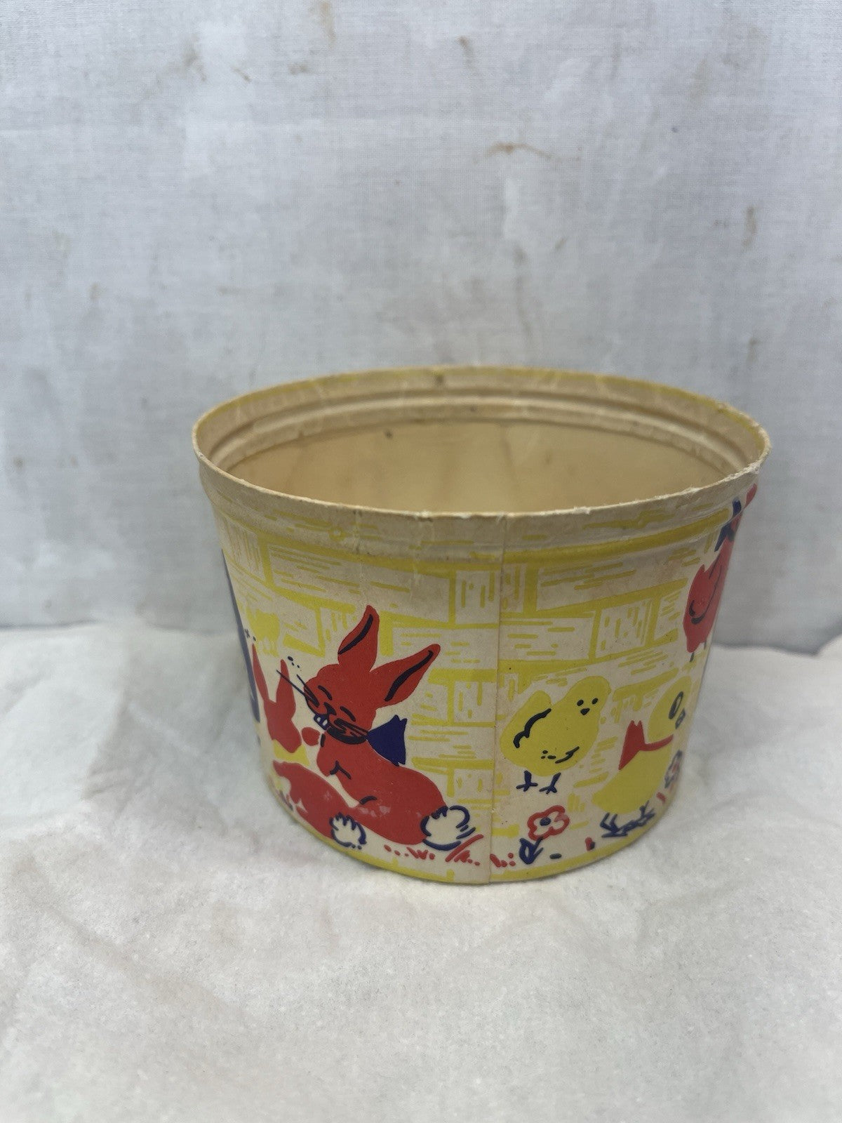 Continental Car Co. Easter Waxed Cardboard Container Vintage