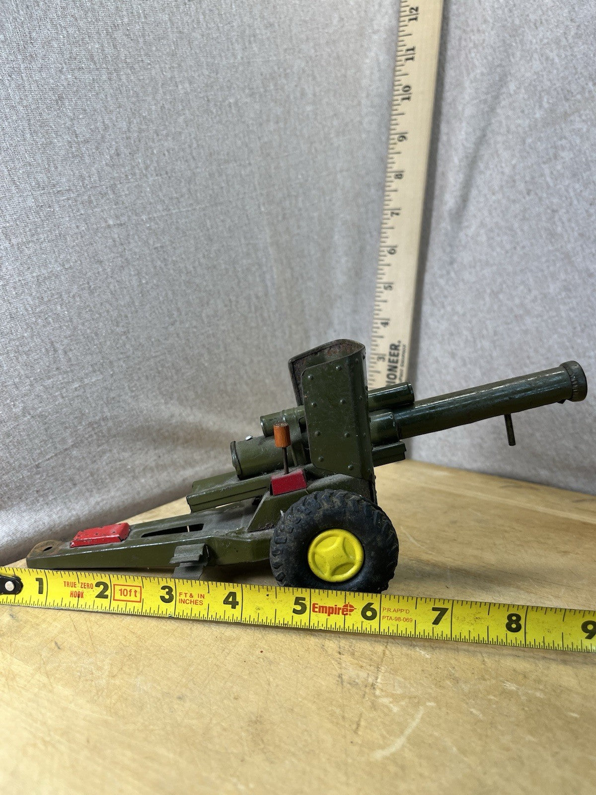 Vintage Tin Friction Jeep W/ Toy Working Spring Howitzer Gun