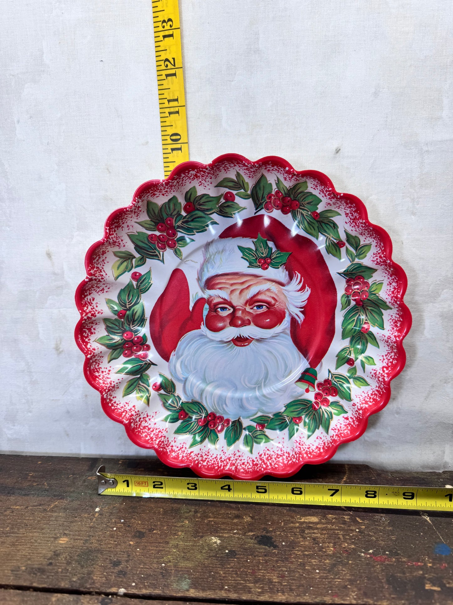 Santa Claus Vintage Plastic Christmas Bowl #2075