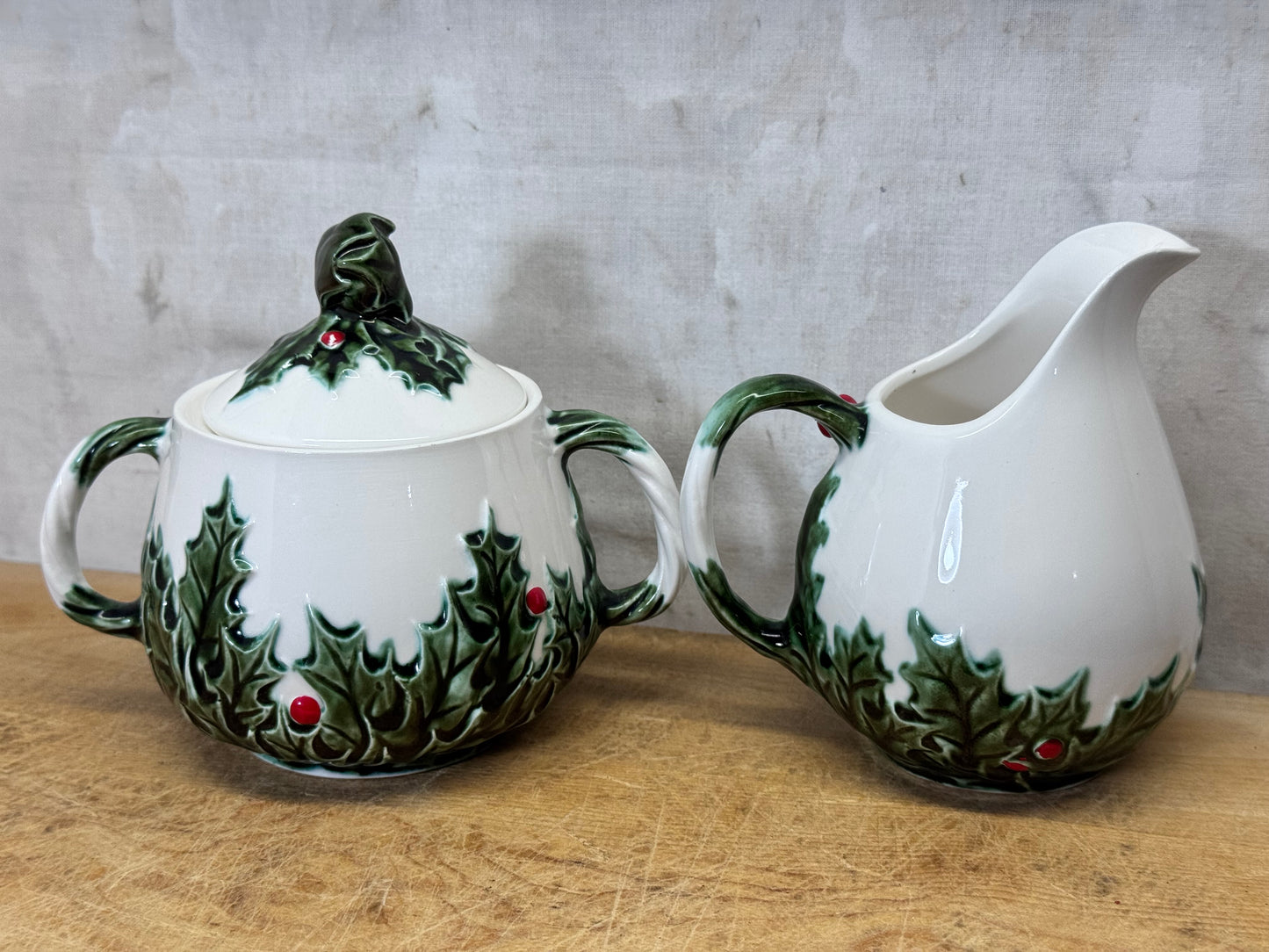 Lefton Japan Mistletoe Sugar & Creamer Set #1731