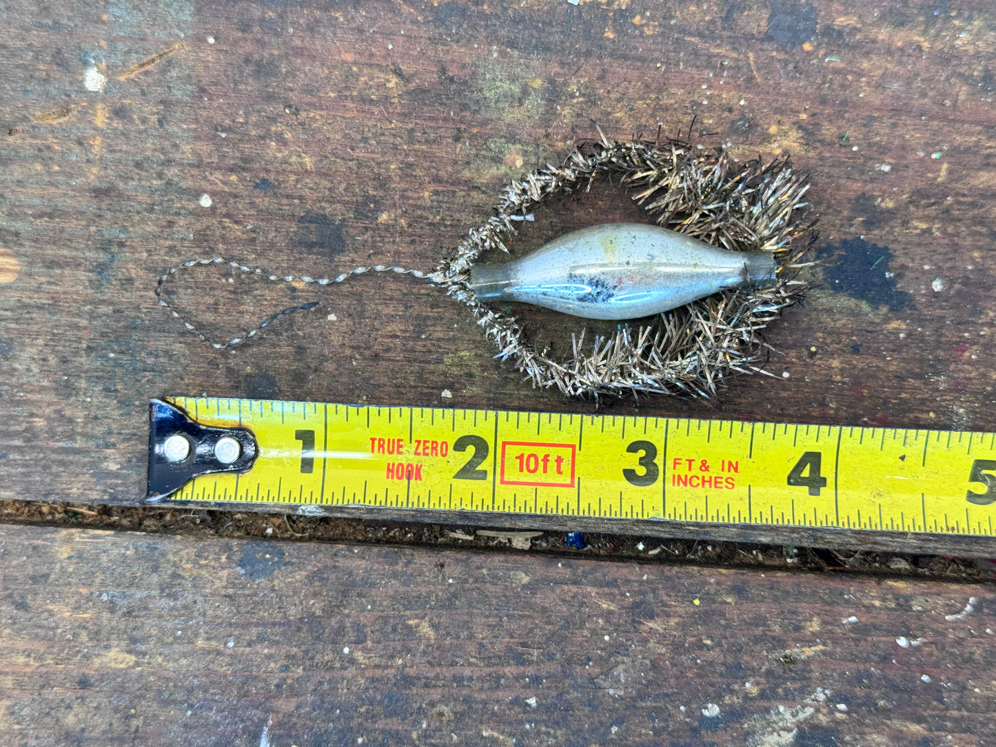 Victorian Christmas Ornament #1687