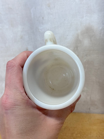 Vtg McKee Tom And Jerry Winter Sleigh Milk Glass Cup #1757