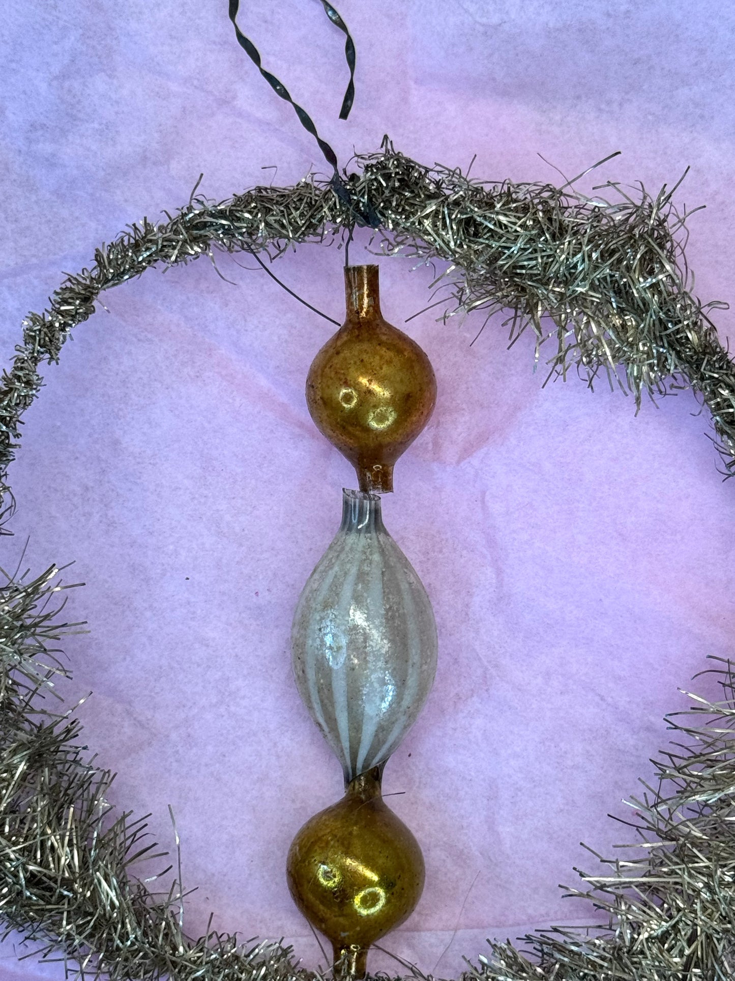 Victorian Christmas Ornament #1690