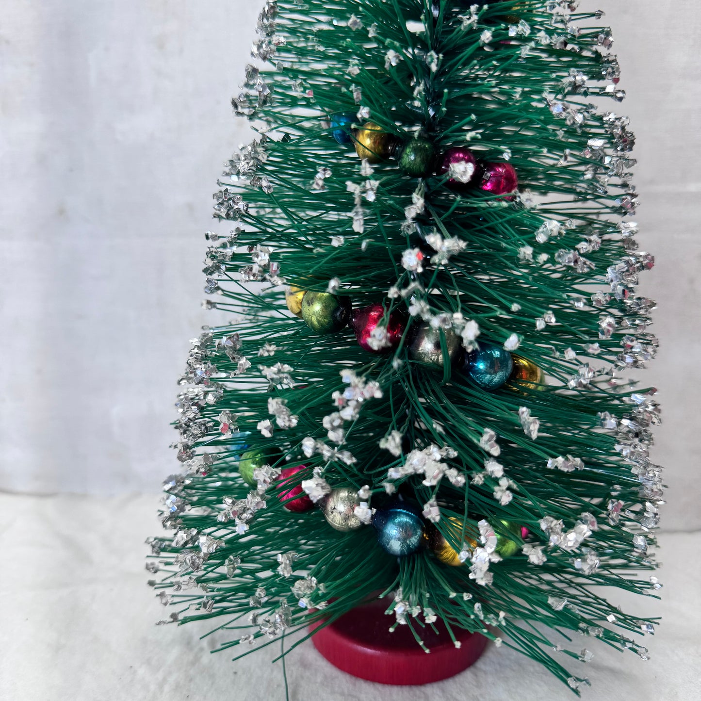 Large Bottle Brush Tree Mini Ornament Garland Vintage #2059