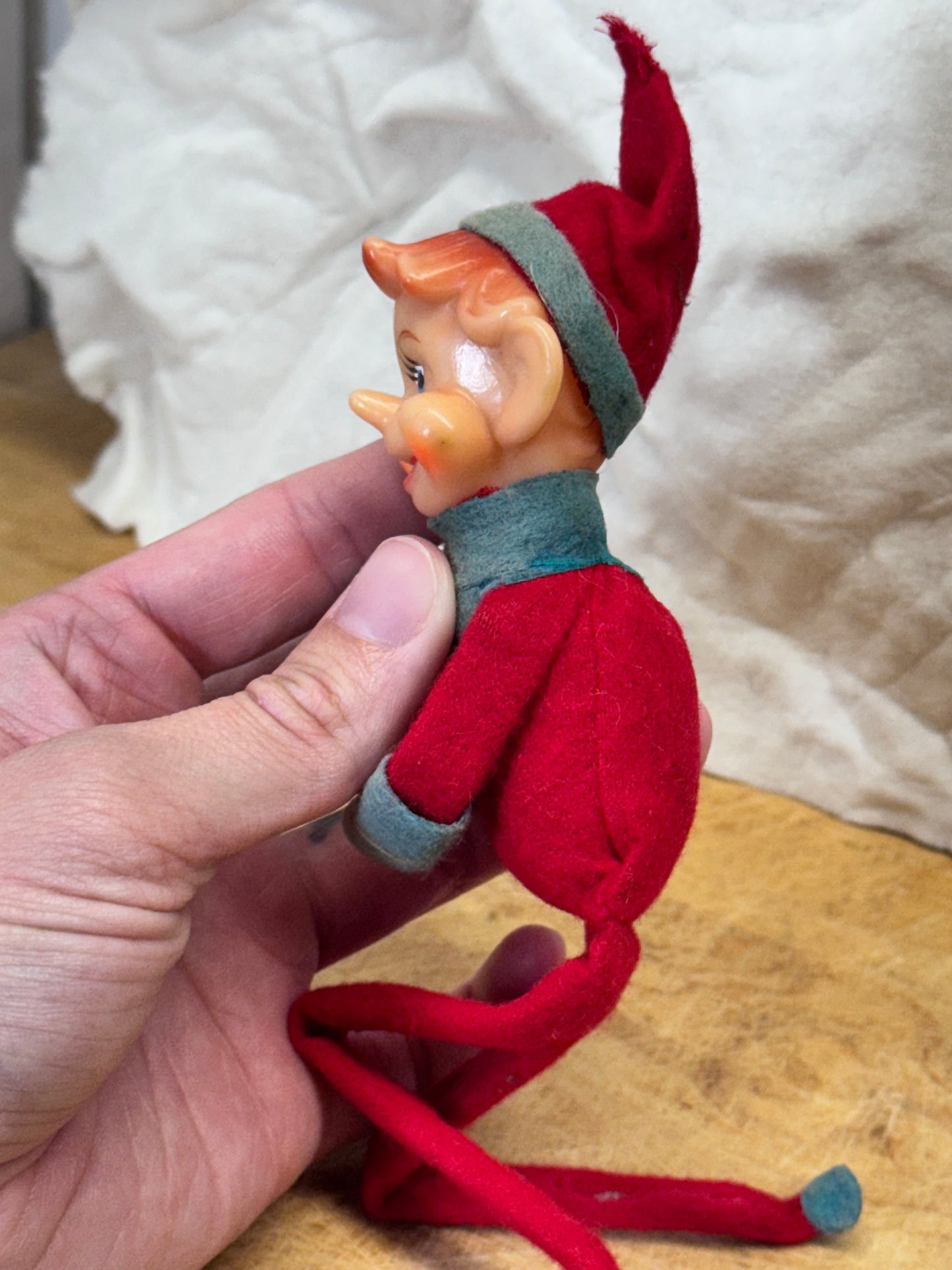 Japan Red Knee Hugger Elf Vintage #1707