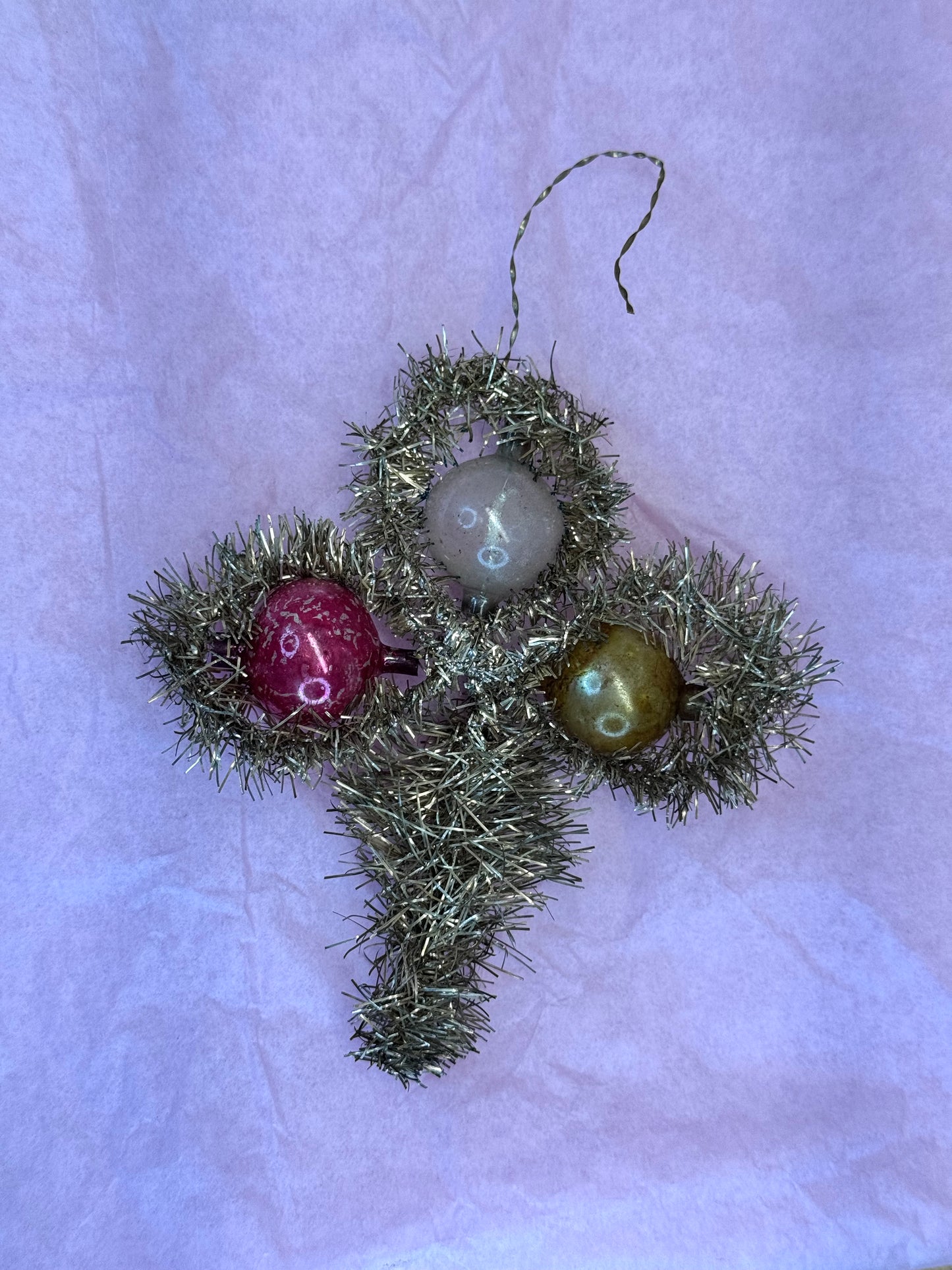 Victorian Christmas Ornament #1689