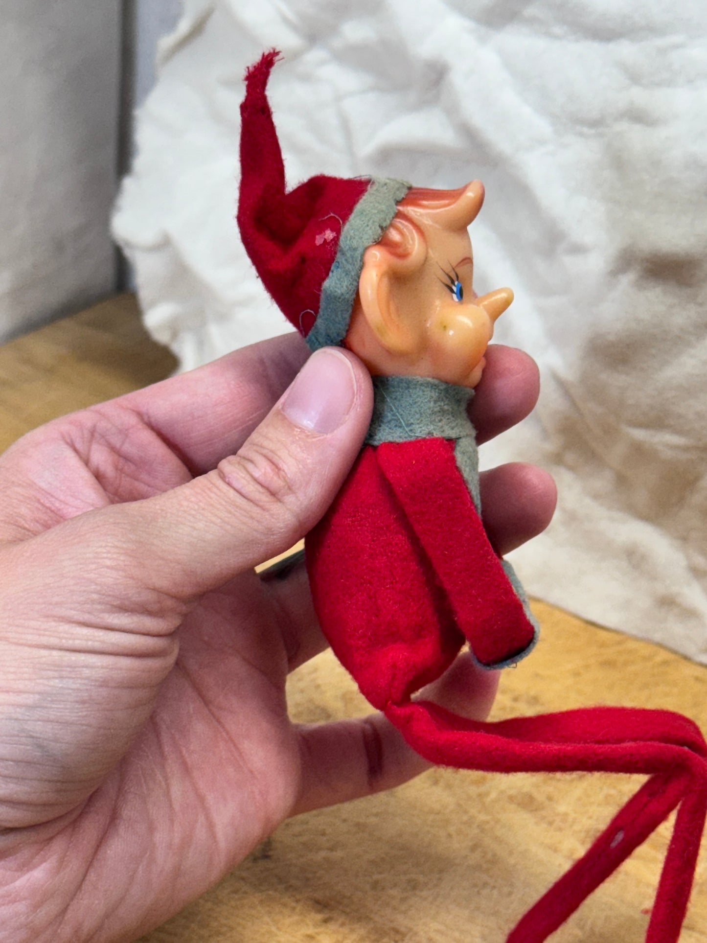 Japan Red Knee Hugger Elf Vintage #1707