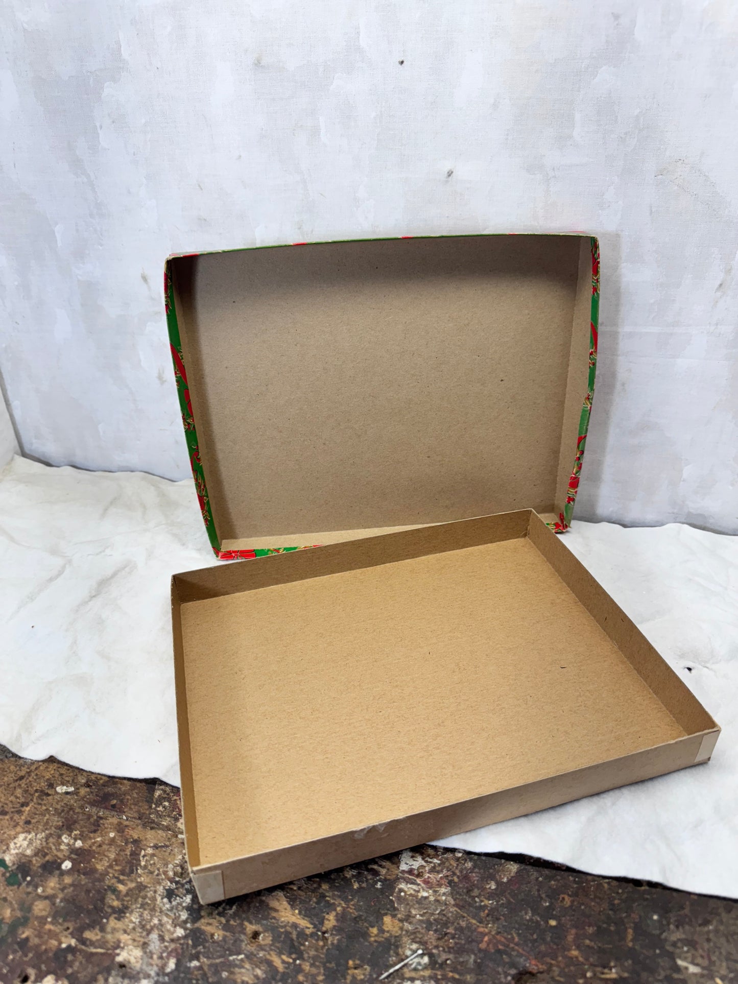 Vintage Christmas Gift Box #1744