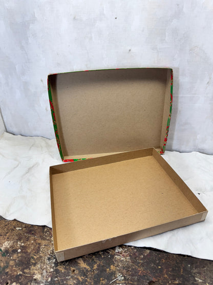 Vintage Christmas Gift Box #1744