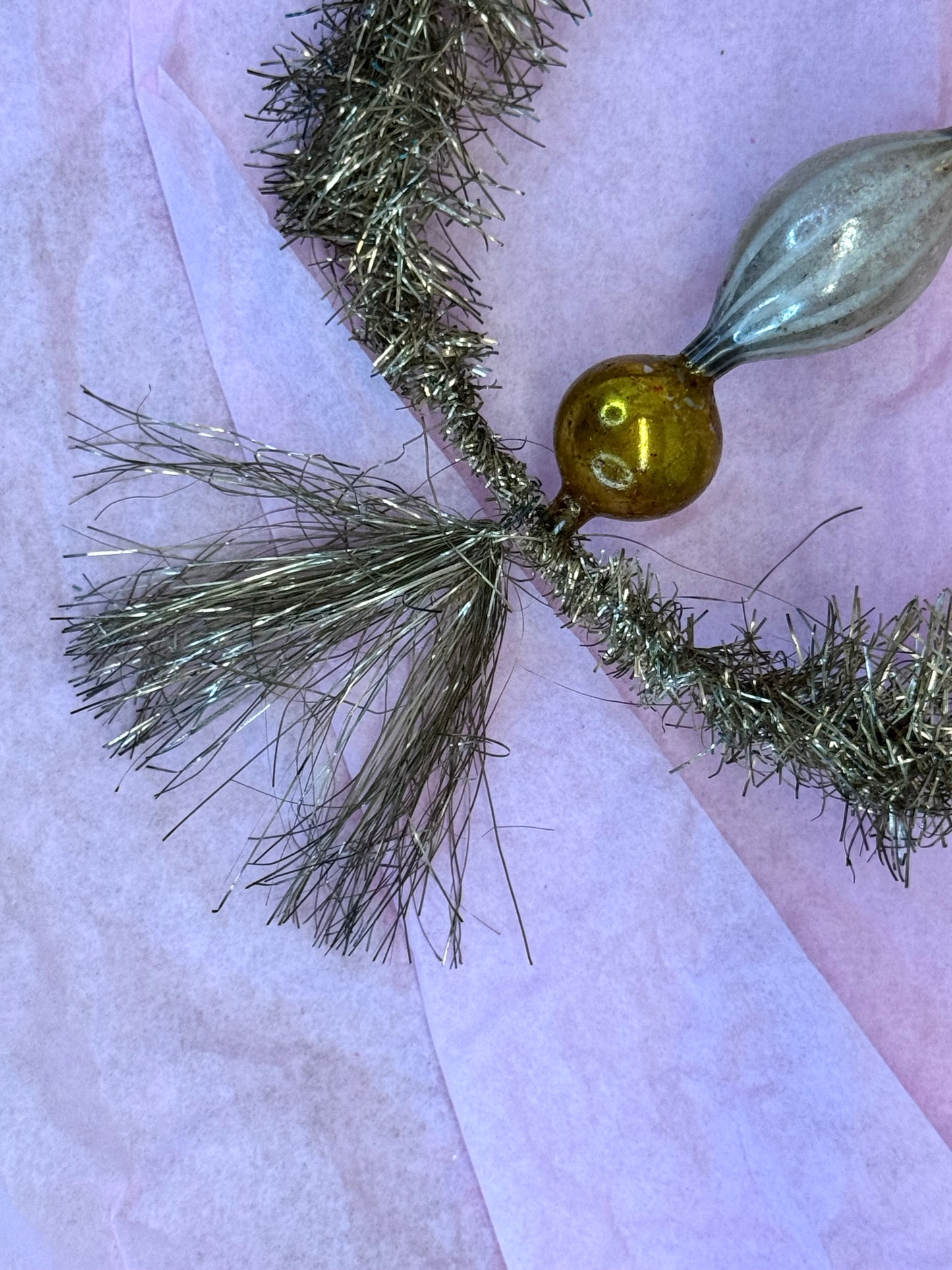 Victorian Christmas Ornament #1690