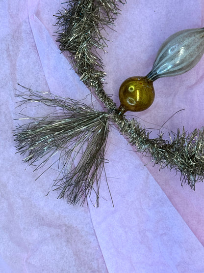 Victorian Christmas Ornament #1690