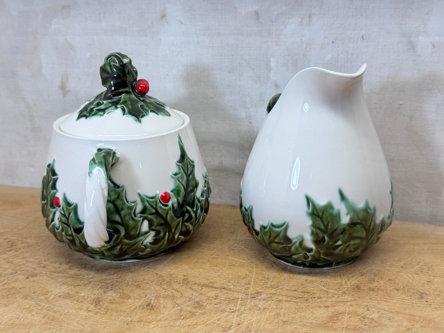 Lefton Japan Mistletoe Sugar & Creamer Set #1731