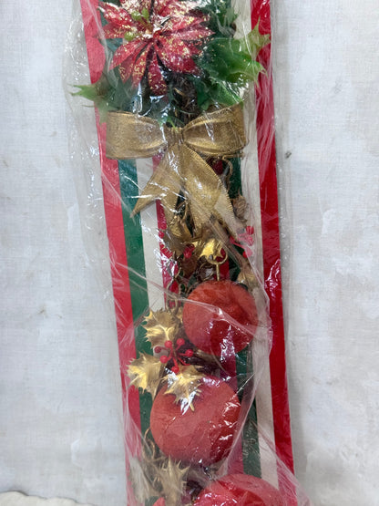 Santa Land Christmas Door HangerNOS Vtg #1737