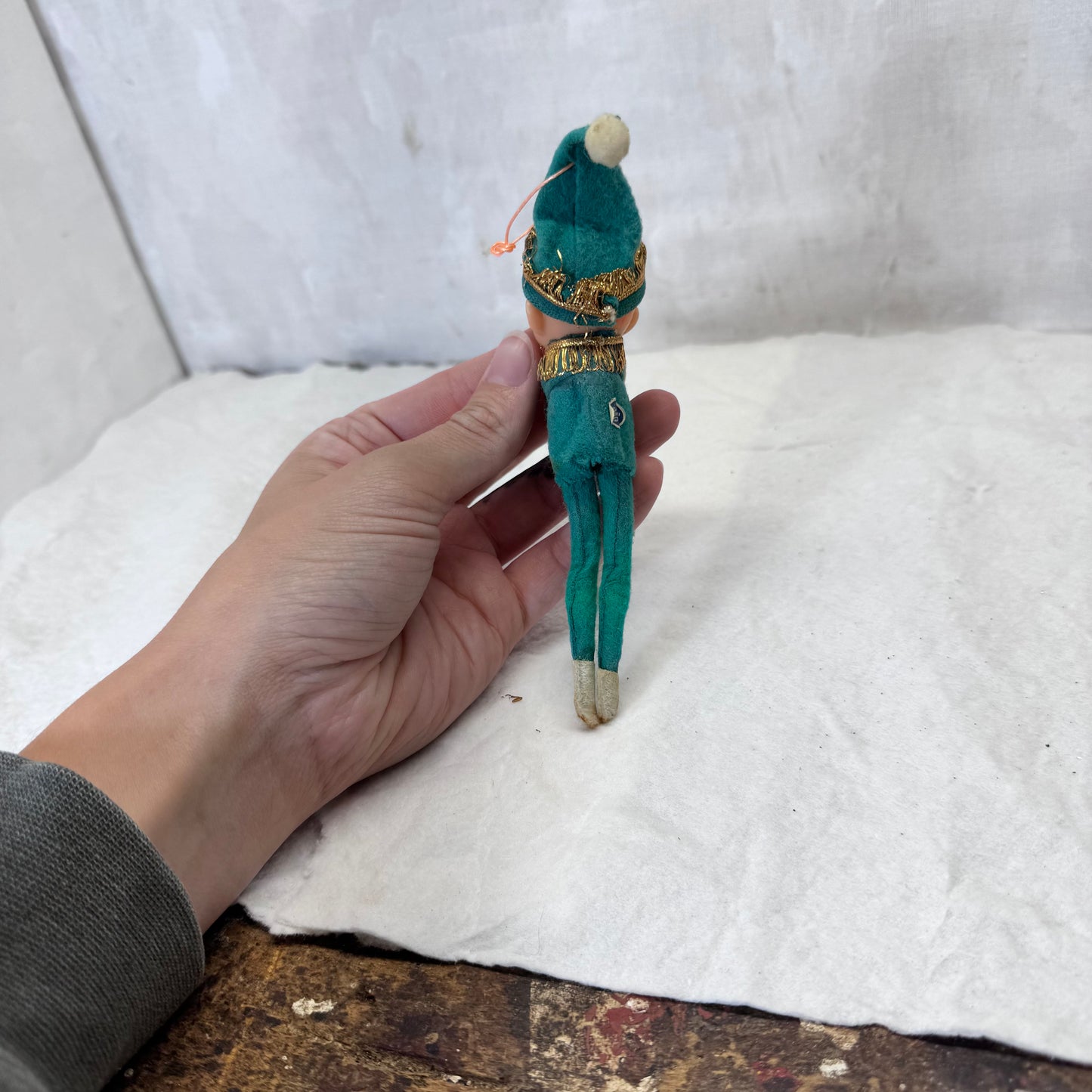 Japan Green Knee Hugger Elf Vintage Ornament #2098