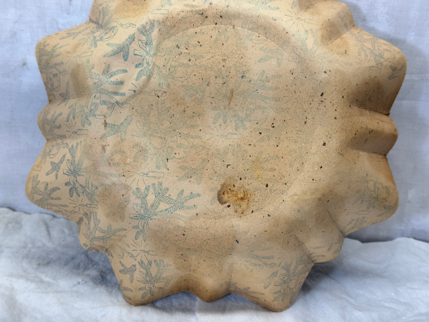 Heavy Cardboard Christmas Bowl Vtg #1740