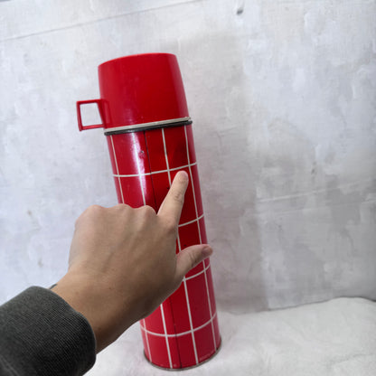 King-Seeley Thermos Red Christmas Vintage #2051