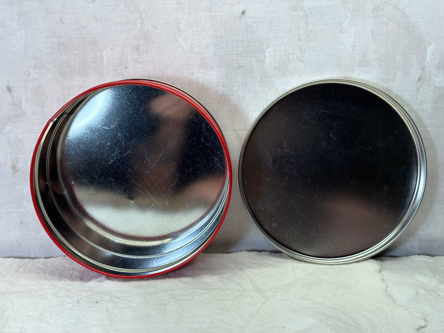 Poinsettia Christmas Tin Round Empty Vintage #1890