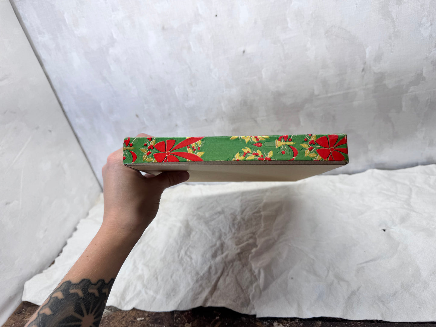 Vintage Christmas Gift Box #1744