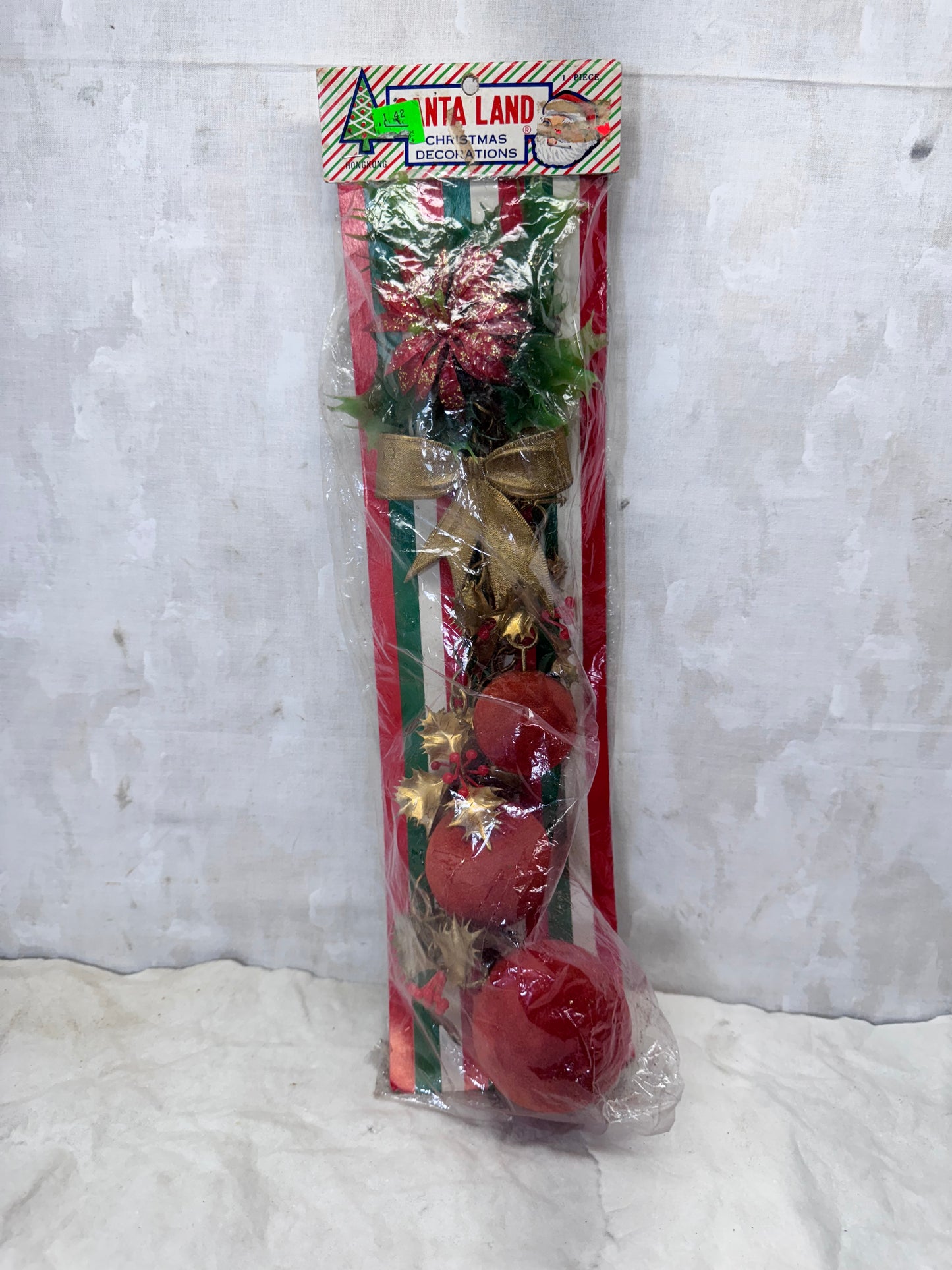 Santa Land Christmas Door HangerNOS Vtg #1737