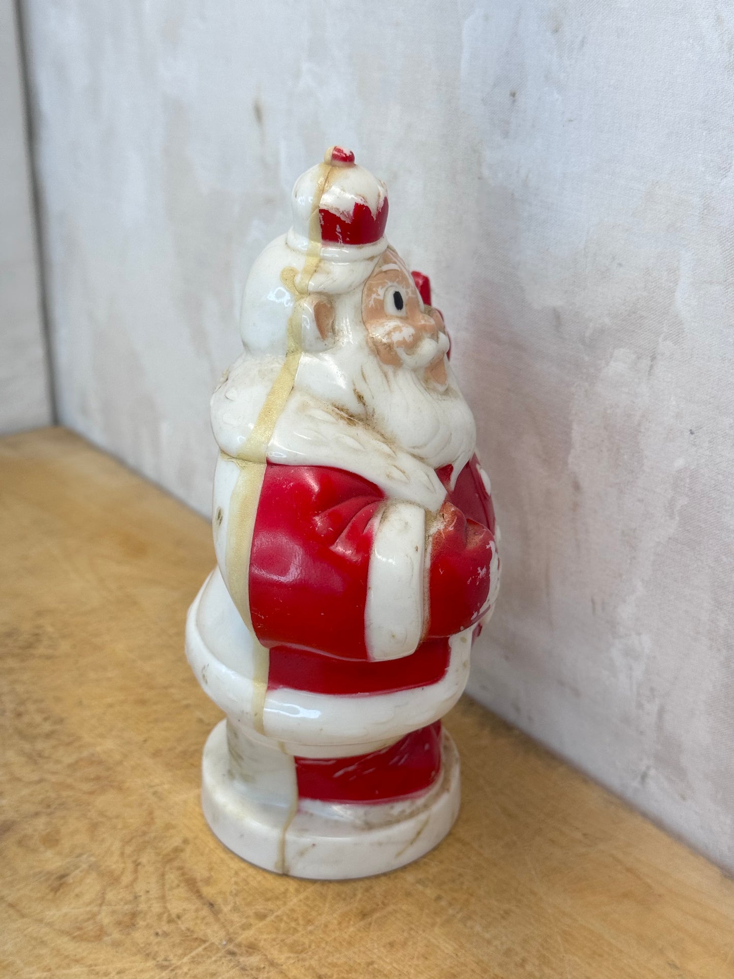 Vintage King Santa Hard Plastic Light Up Bank #1682