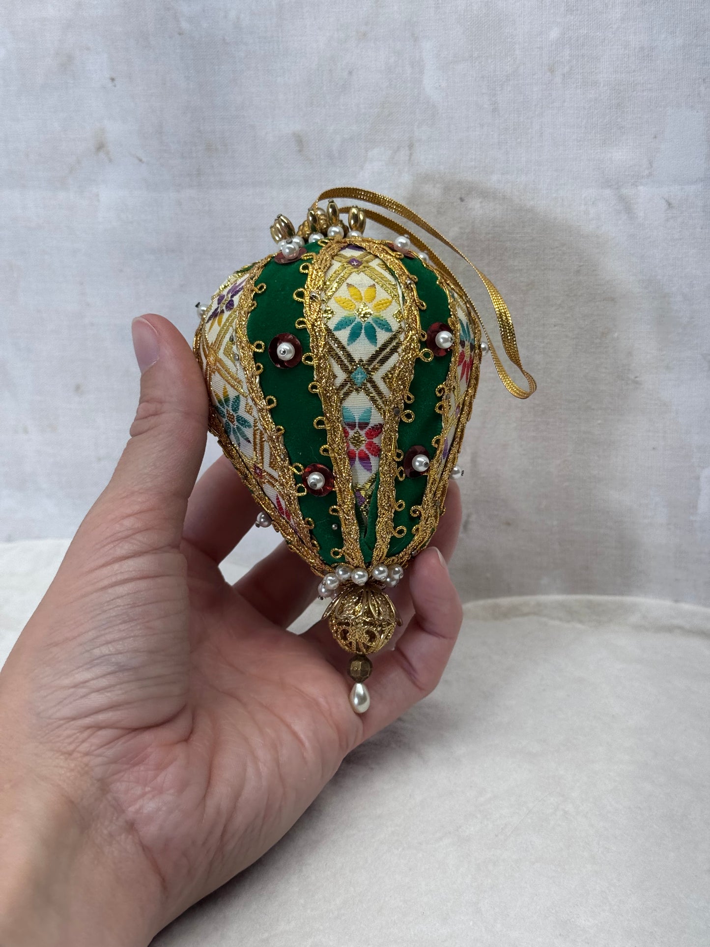 Christmas Push-Pin Tear Drop Fabric Ornament Vintage #2206