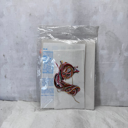 Vintage NOS Christmas Cross Stitch Set #2204