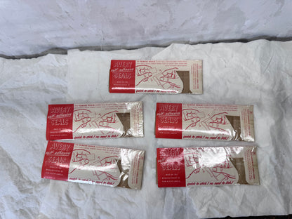 Avery Self Adhesive Christmas Stickers Seals Vintage NOS #2084