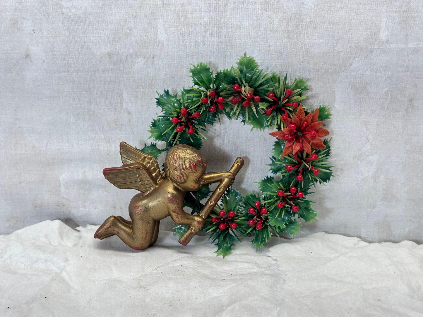 Plastic Wreath Christmas Angel Vintage #2082