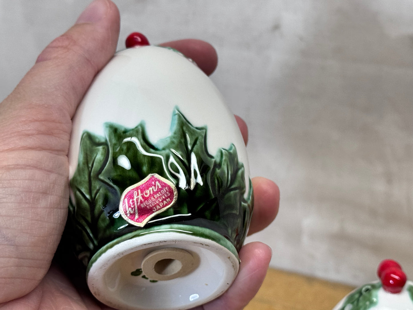 Lefton Japan Mistletoe Salt & Pepper Shakers #1723