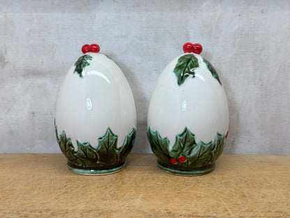 Lefton Japan Mistletoe Salt & Pepper Shakers #1723