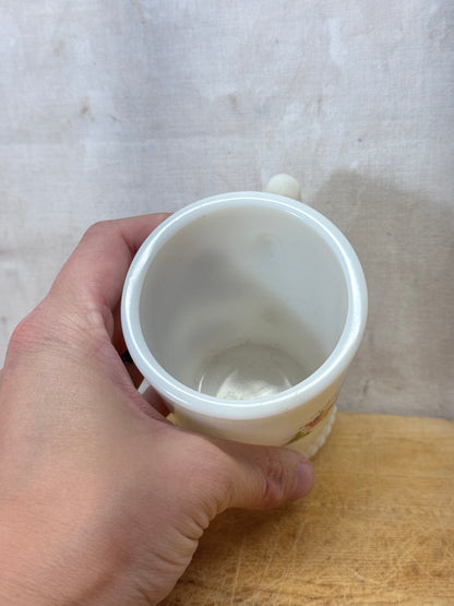 Vtg McKee Tom And Jerry Winter Sleigh Milk Glass Cup #1757