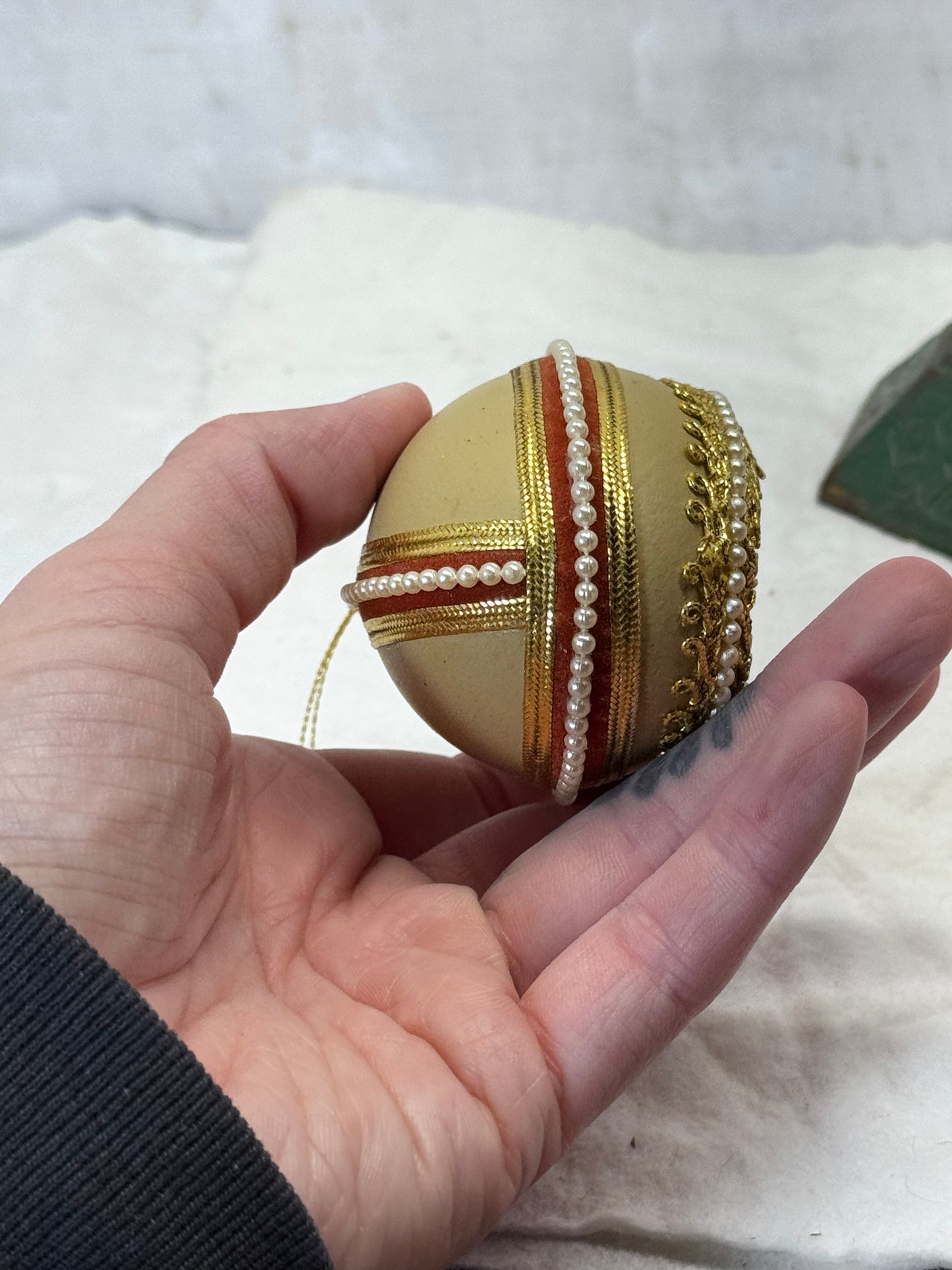 Egg Shell Craft Vintage Nativity Ornament #1790