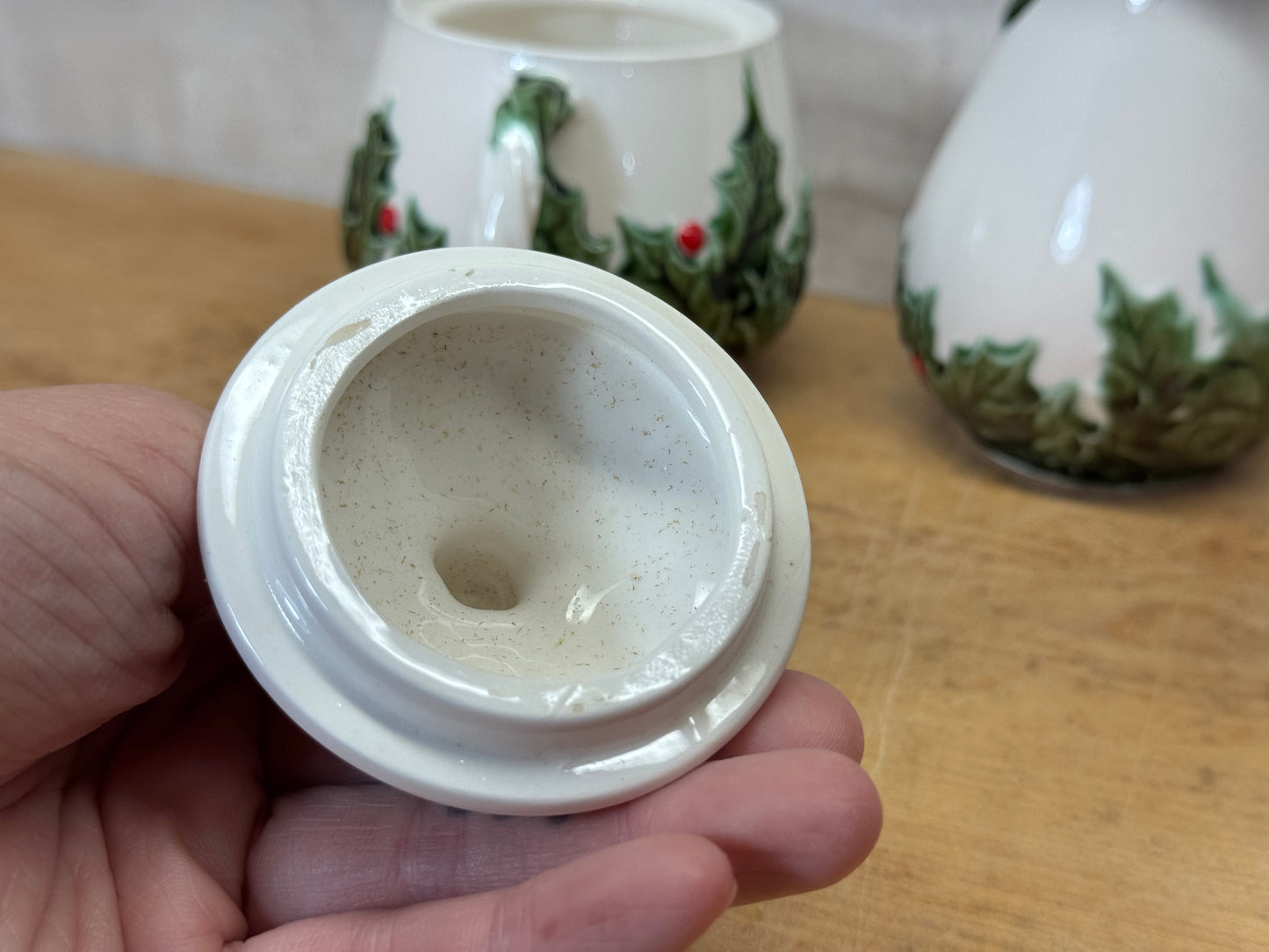 Lefton Japan Mistletoe Sugar & Creamer Set #1731