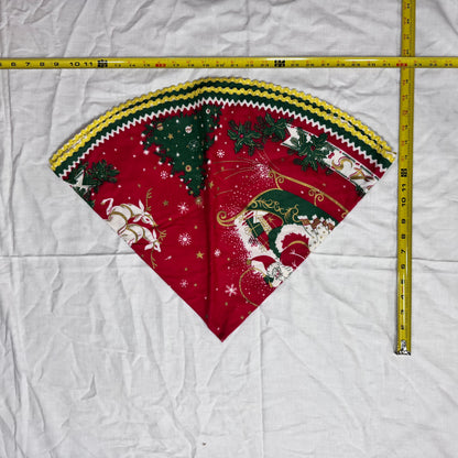 Christmas Tablecloth Round Santa Sleigh Vintage #2191