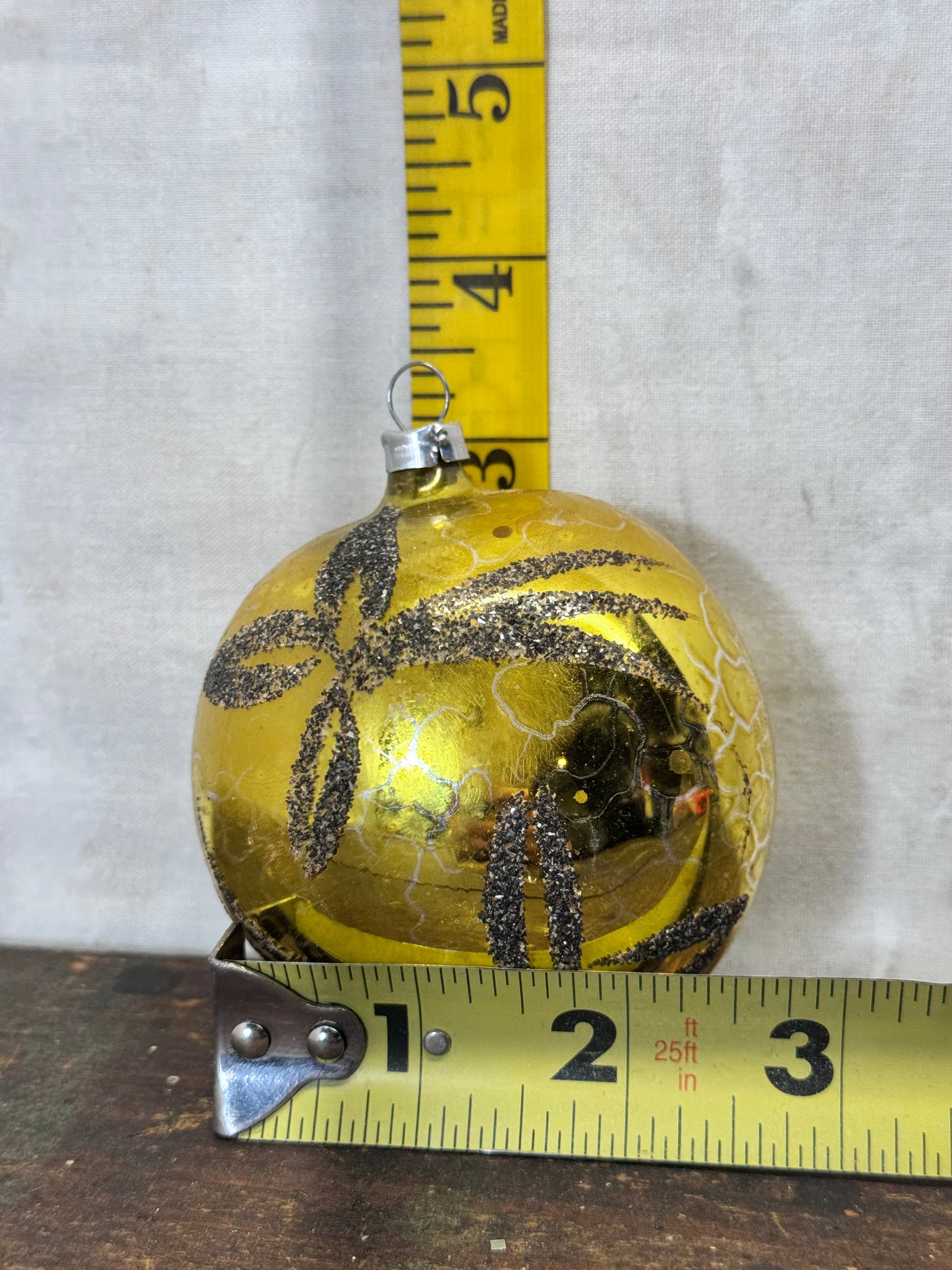 Gold Painted Vintage Christmas Ornament w/Mica #1791
