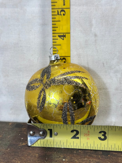 Gold Painted Vintage Christmas Ornament w/Mica #1791