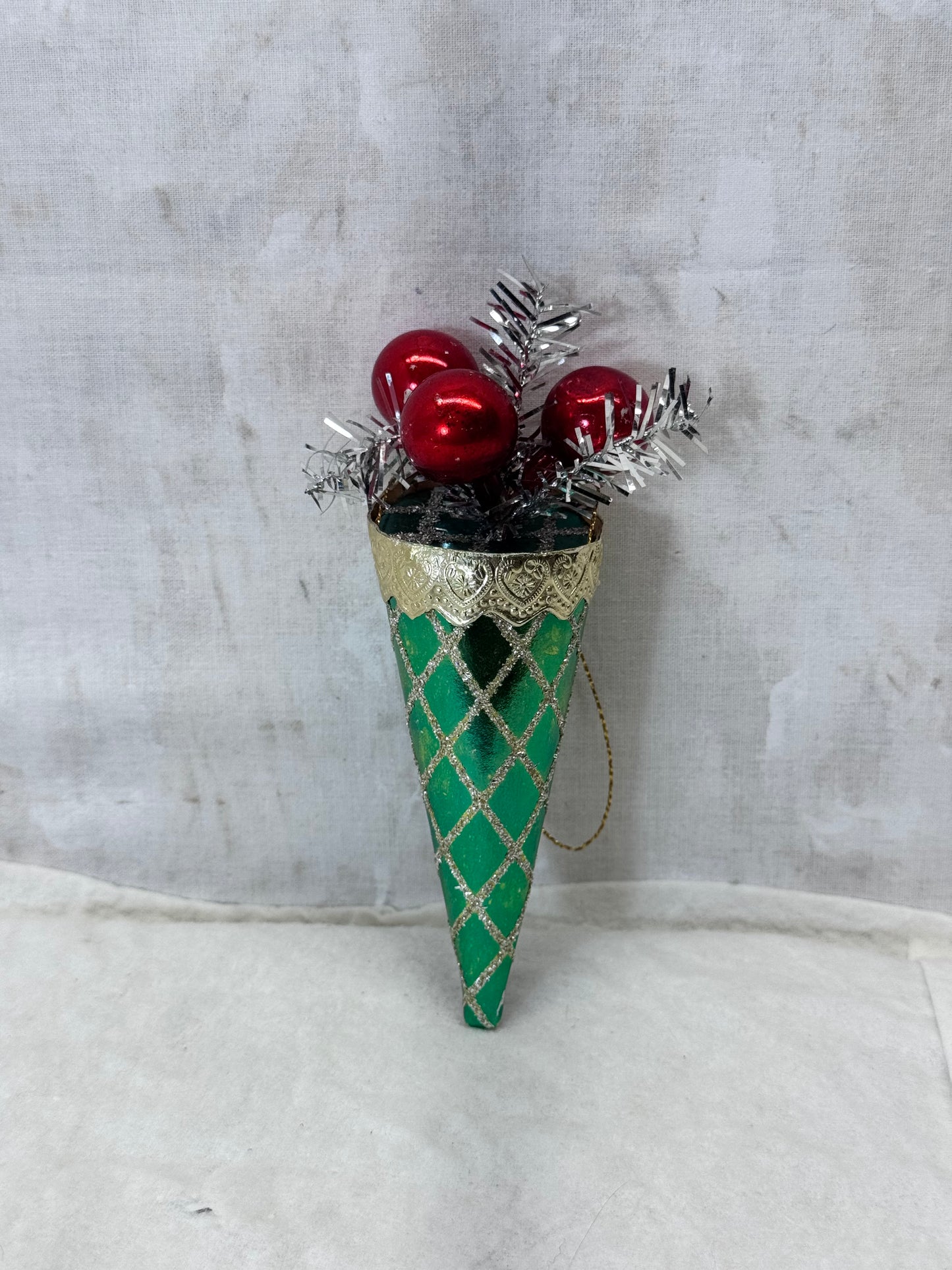 Christmas Japan  Cone Mercury Ball Ornament Vintage #1985