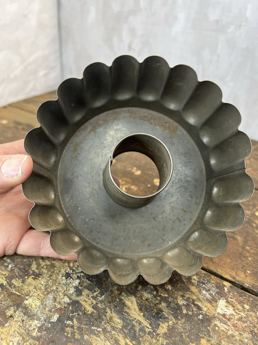 Antique Vintage Tin Bundt Pan Farm Decor