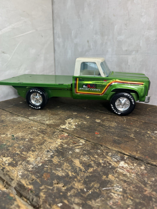 Vintage Collectible Mancave Nylint Farm Green Flat Bed Truck Very Clean