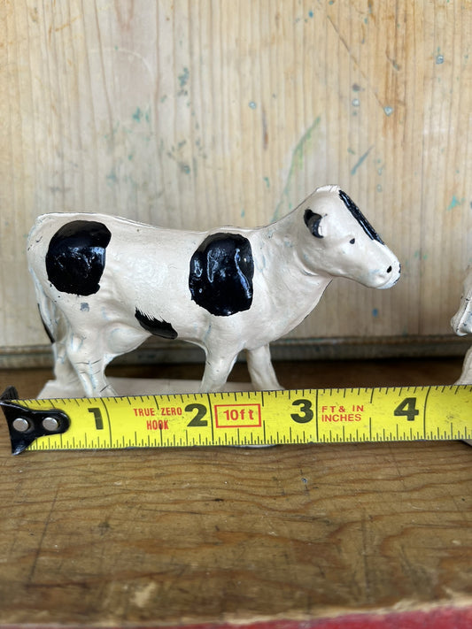 Vintage Collectible Farm Decor Auburn Pair Of Rubber Cows #1224