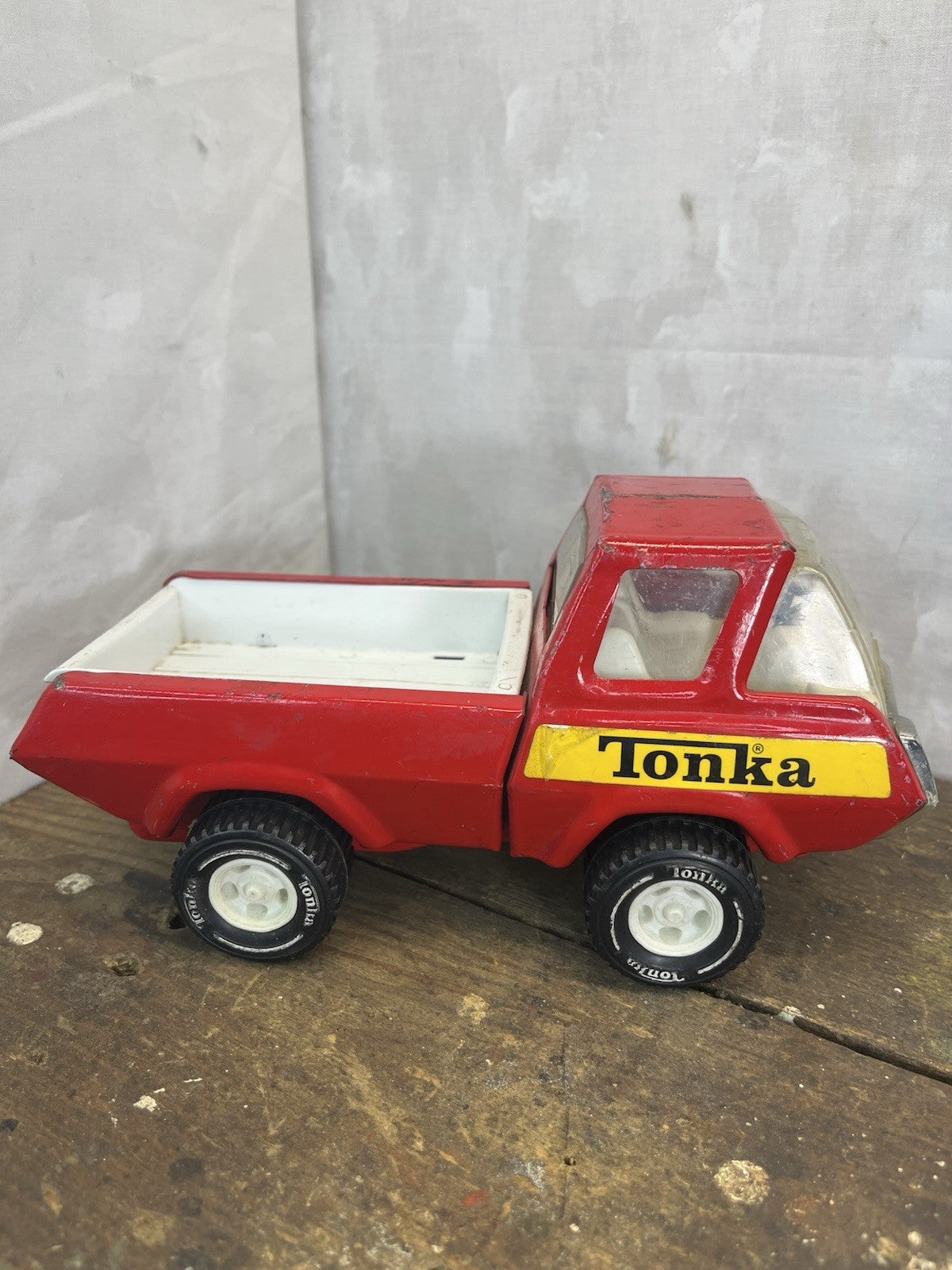 Vintage Collectible Mancave Tonka Dump Truck