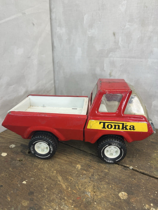 Vintage Collectible Mancave Tonka Dump Truck