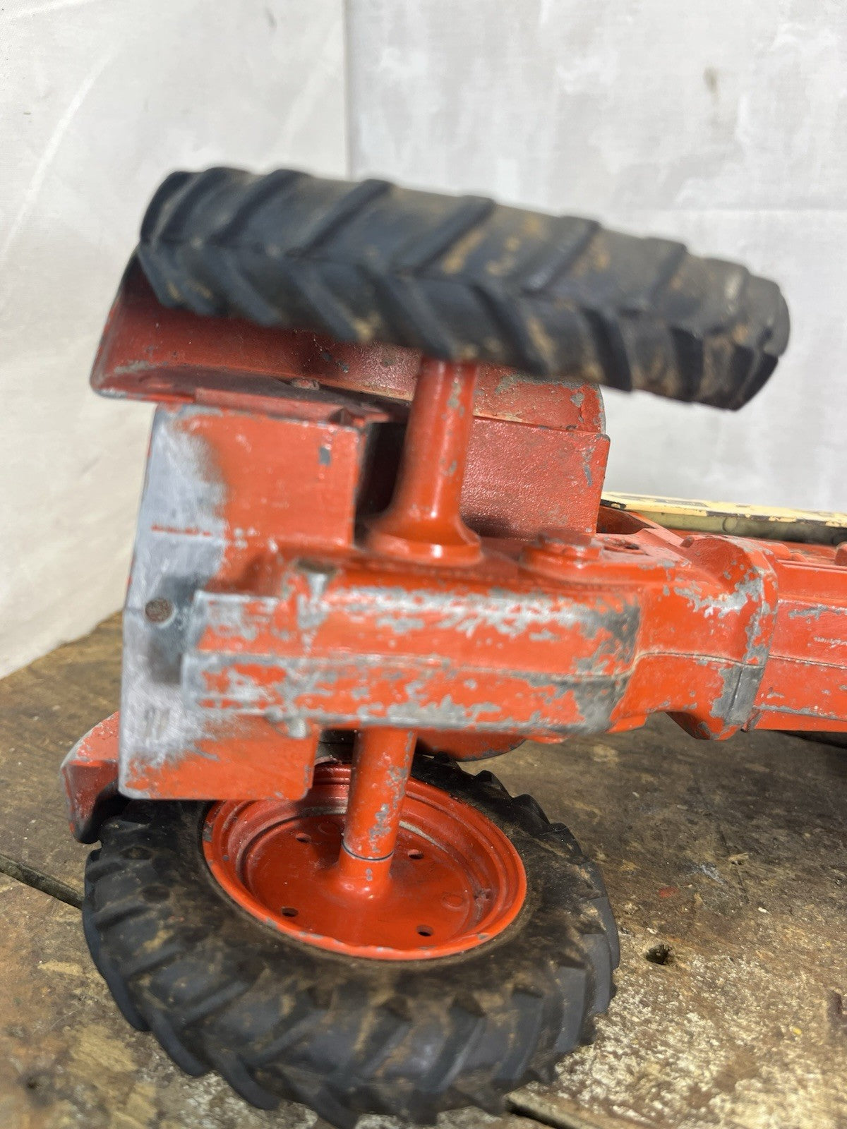 Vintage Collectible Mancave Comfort King 930 Case Tractor 