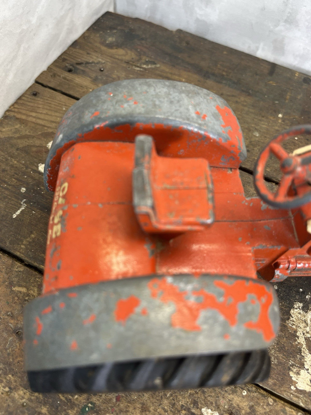 Vintage Collectible Mancave Comfort King 930 Case Tractor 